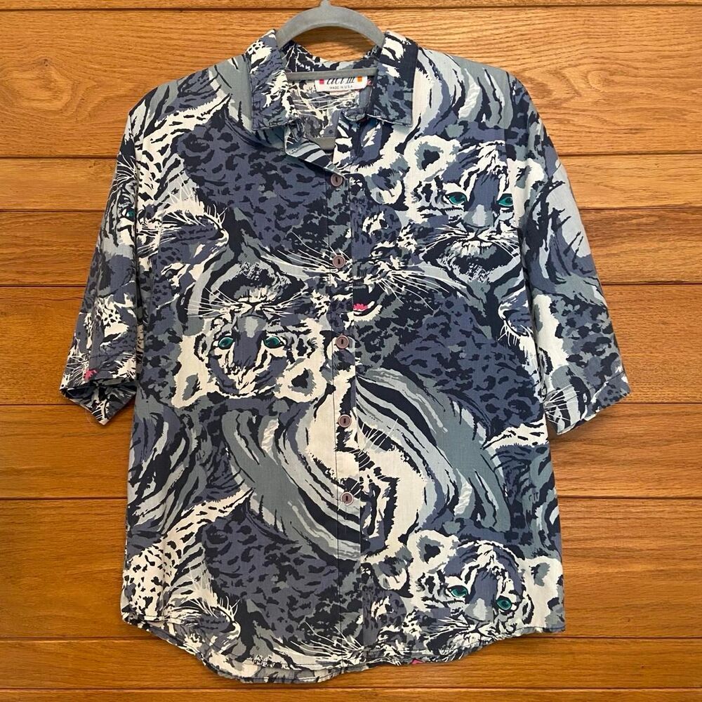 Vintage 90s white tiger print button front short sleeve shirt Act 3